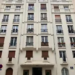 Charmant Appartement Parisien Vue Sur Tour Eiffel