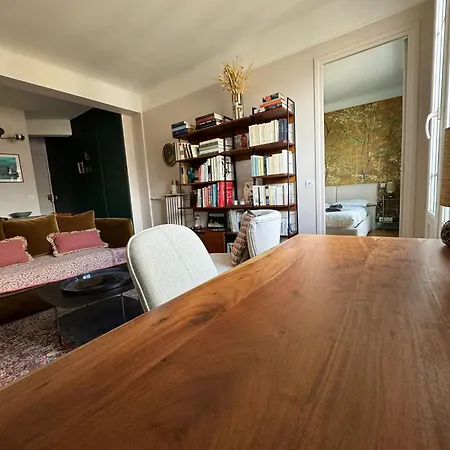 Apartment Parisien Vue Sur Tour Eiffel *